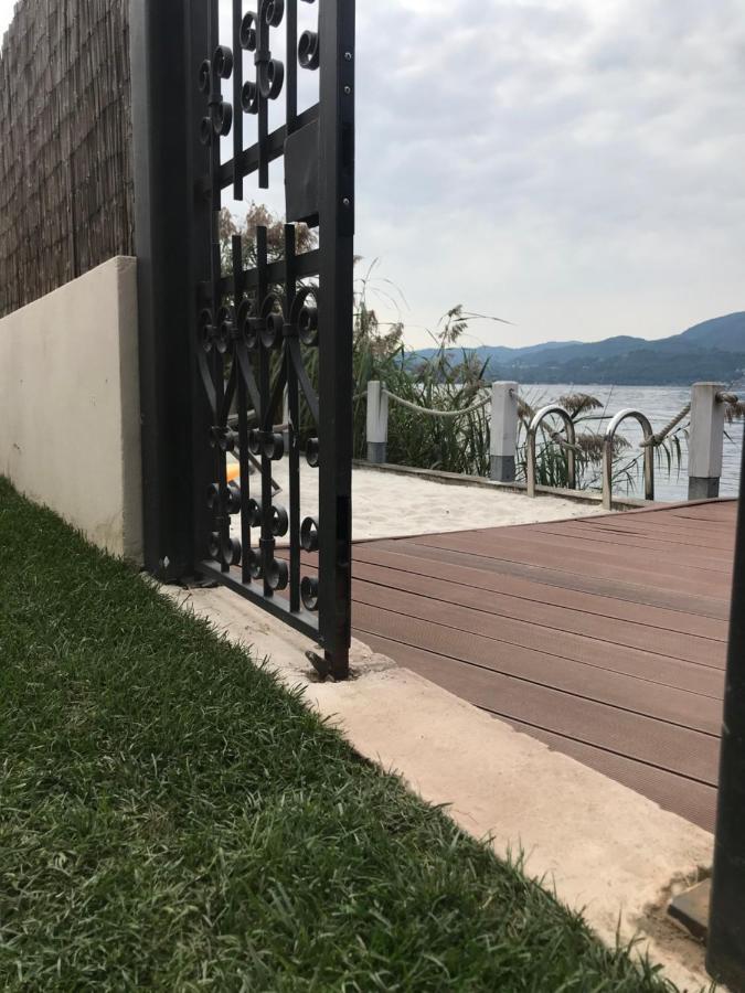 La Playa Cottage Con Spiaggia Privata 페텐나스코 외부 사진